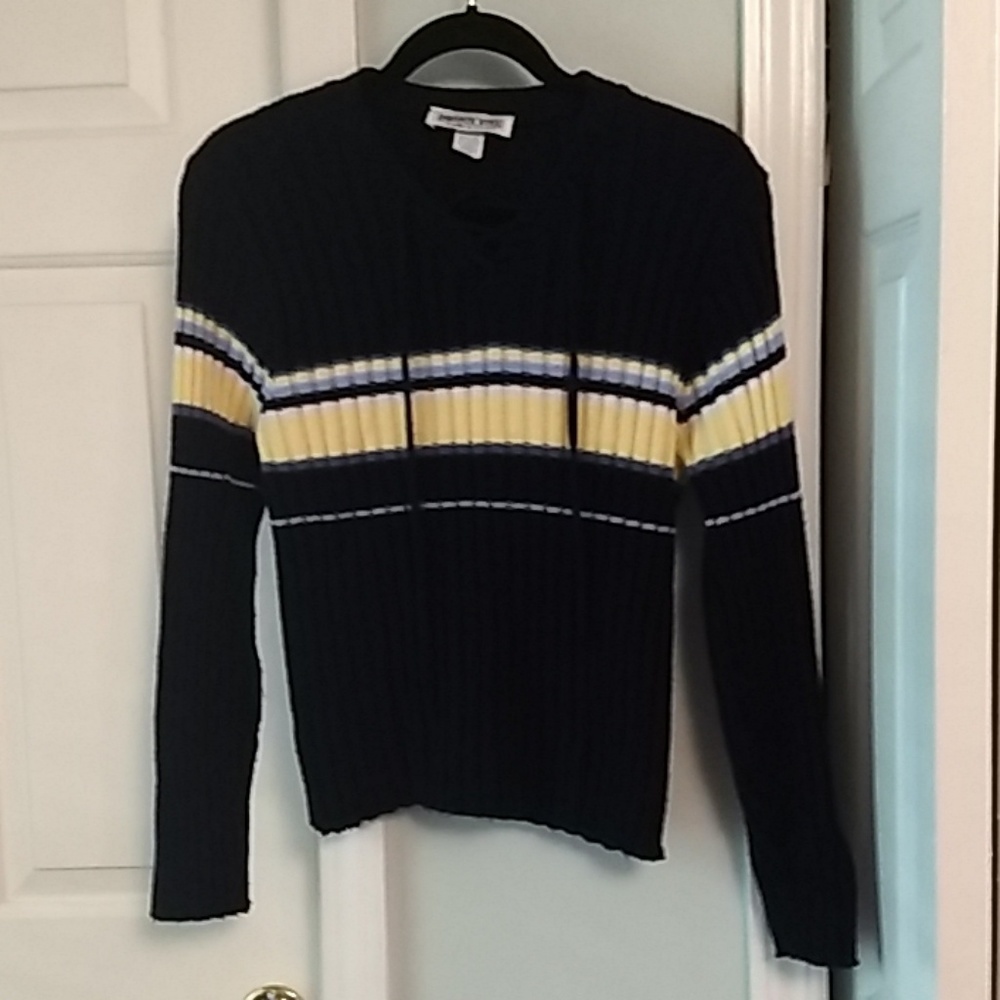 Private eyes sweater